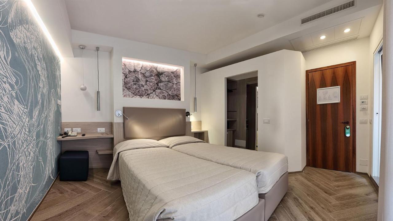 Hotel La Serena Bibione Bagian luar foto