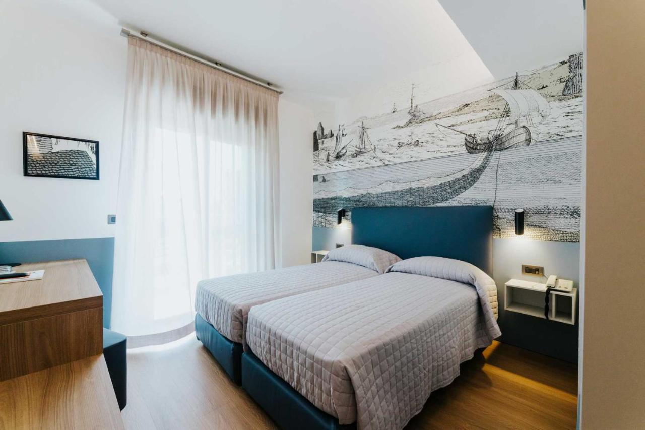 Hotel La Serena Bibione Bagian luar foto